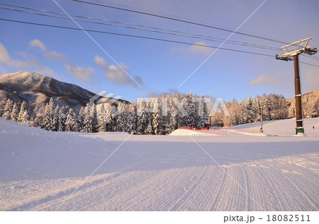 ゲレンデ 18082511