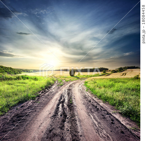 Forked dirt road 18084458