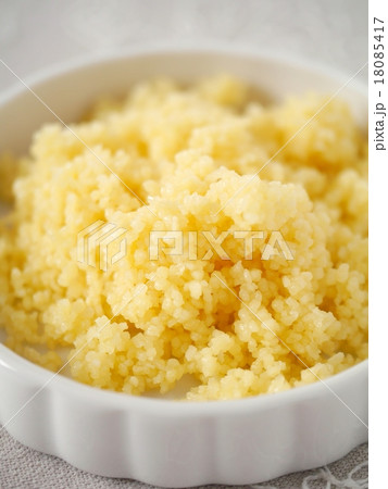 蒸したクスクス 蒸したクスクス 18085417