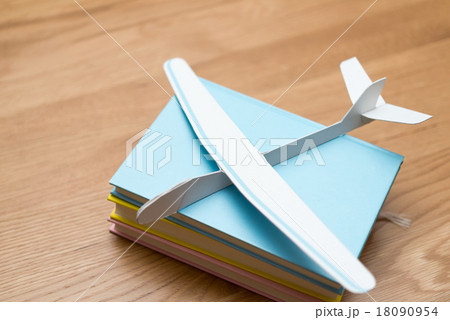紙ひこうき 18090954