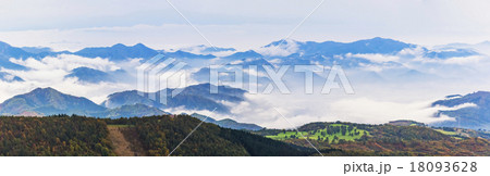 山形蔵王・鳥兜山山頂からの眺望　 18093628