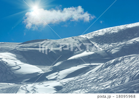 Silvretta Alps winter view (Austria). 18095968