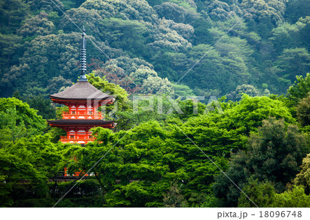 Three-storied pagoda at Taisan-ji Temple Three-storied pagoda at Taisan-ji Temple 18096748