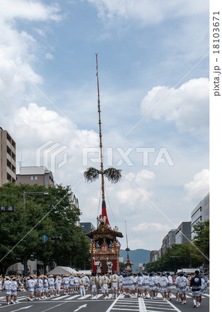 祇園祭　月鉾 18103671