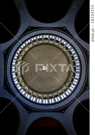 top of the roof 18104255