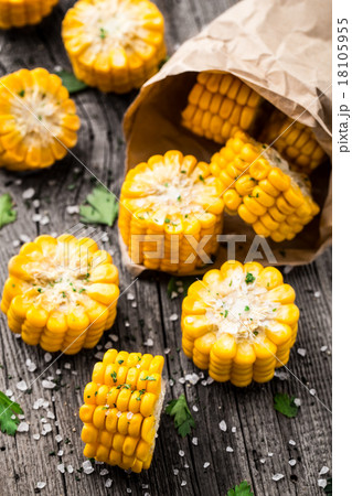 Delicious grilled corn Delicious grilled corn 18105955