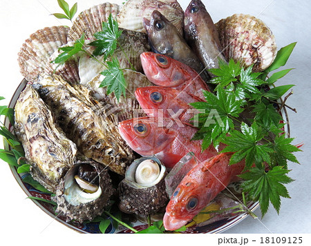 魚介盛り合わせ 魚介盛り合わせ 18109125