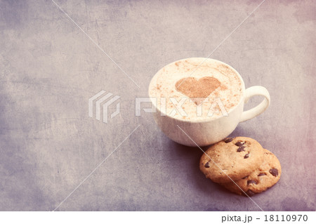 cappuccino and gingerbread 18110970