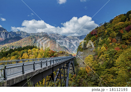 奥飛騨温泉郷の紅葉 18112193