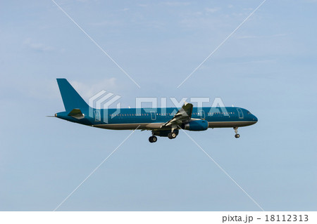 エアバスA321-200 18112313