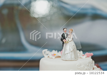 Fine festive pie in three circles 2798. 18122534