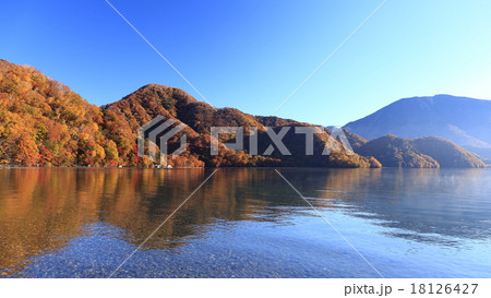 千手ヶ浜の朝 18126427