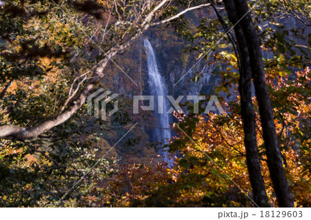秋の澗満滝 秋の澗満滝 18129603