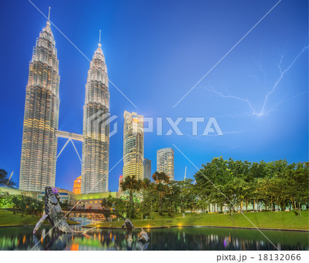 Dramatic scene of thunderstorm on Malaysia 18132066