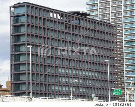 大阪市北区西天満にある大阪弁護士会館 大阪市北区西天満にある大阪弁護士会館 18132361