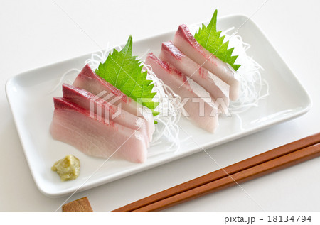 ぶり刺身 18134794