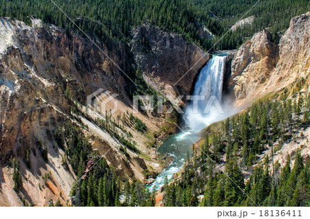 Yellowstone Canyon view with fall and river 18136411
