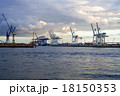 Cranes in a harbor 18150353