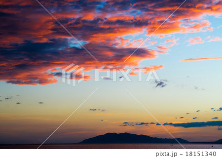 宍道湖の夕暮れ 18151340