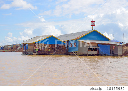 カンボジア シェムリアップ トレンサップ湖 カンボジア シェムリアップ トレンサップ湖 18155982