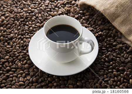コーヒーとコーヒー豆 18160566