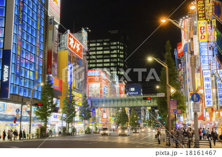 夜の秋葉原電気街 夜の秋葉原電気街 18161467