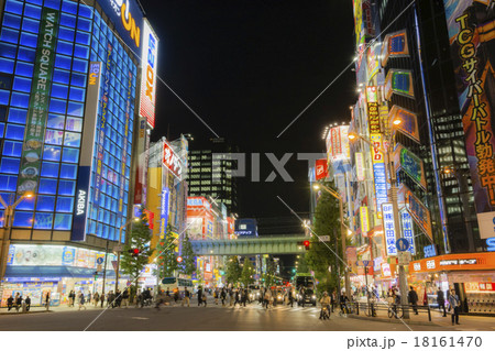 夜の秋葉原電気街 夜の秋葉原電気街 18161470