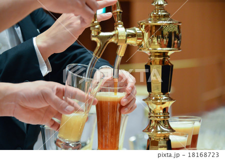 ビールサーバー ビールサーバー 18168723