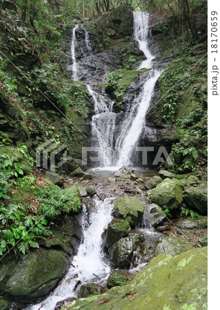 古和浦不動乃滝 18170659