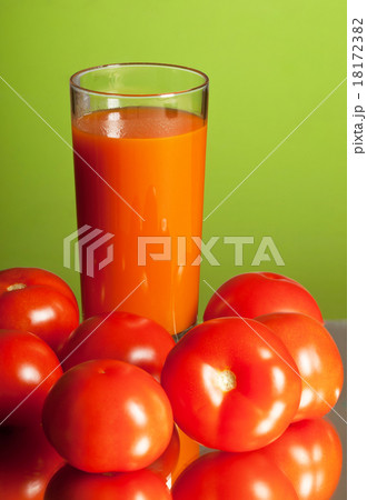 tomato tomato 18172382