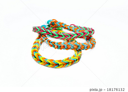 Bracelets made with rubber bands 18176132
