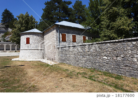 part of the building  18177600