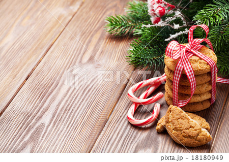 Christmas gingerbread cookies, candy cane and tree 18180949