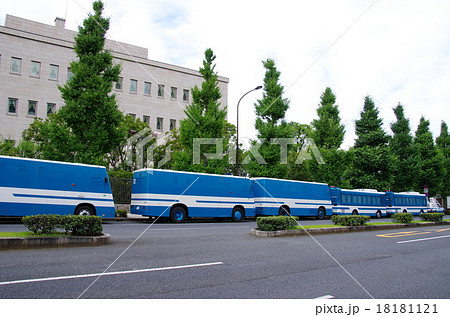 機動隊バス(人員輸送車) 機動隊バス(人員輸送車) 18181121