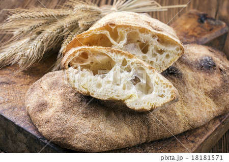 Ciabatta 18181571