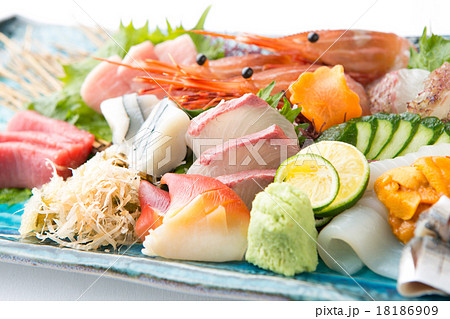 新鮮、鮮魚、お刺身盛り合わせ、和食、日本食 新鮮、鮮魚、お刺身盛り合わせ、和食、日本食 18186909
