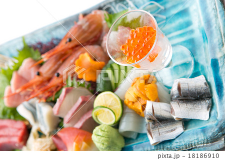 新鮮、鮮魚、お刺身盛り合わせ、和食、日本食 新鮮、鮮魚、お刺身盛り合わせ、和食、日本食 18186910