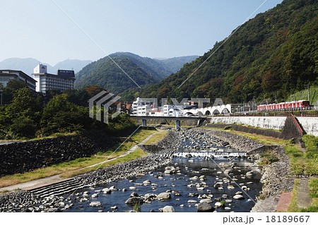 箱根湯本と早川とあじさい橋の写真素材