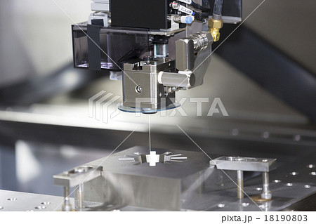 CNC wire cut machine cutting mold parts 18190803