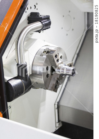 high precision CNC lathe turning automotive part 18190825