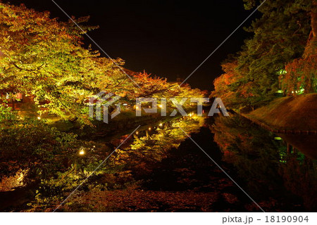 秋の弘前城夜景 秋の弘前城夜景 18190904