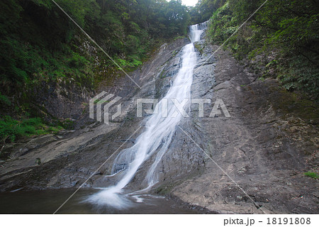 観音滝（島根県江津市） 18191808