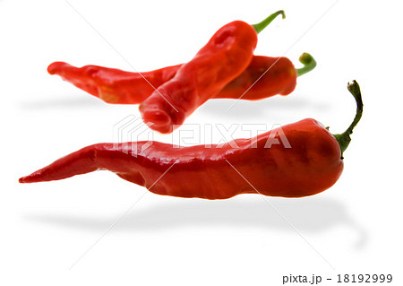ripe red peppers ripe red peppers 18192999