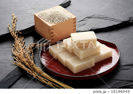 もち米と切り餅 もち米と切り餅 18196049