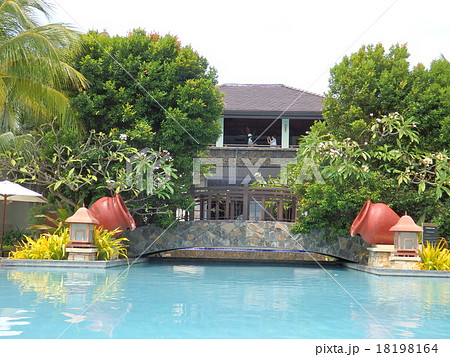 セブ島でのんびりプール 18198164