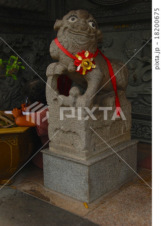 上帝廟の狛犬（クチン／東マレーシア･ボルネオ島） 18200675