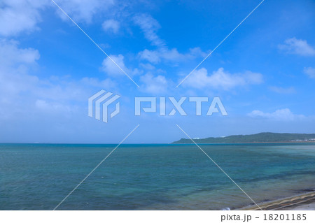 海中道路から金武湾・平安座島 海中道路から金武湾・平安座島 18201185