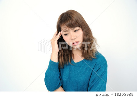 20代 女性 頭痛 20代 女性 頭痛 18205939