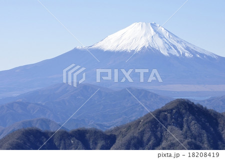 丹沢山地より富士山眺望 丹沢山地より富士山眺望 18208419
