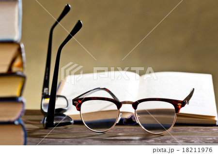 eyeglasses with books eyeglasses with books 18211976